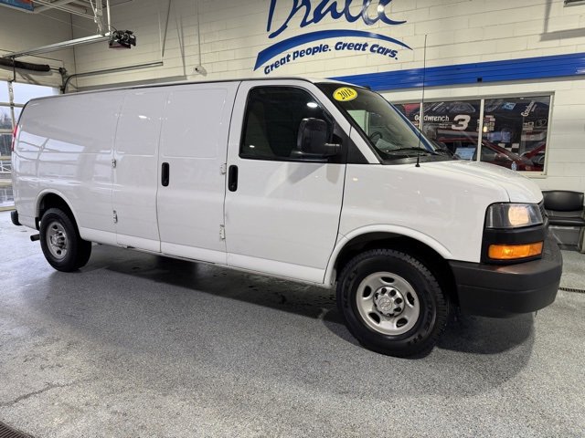 Used 2018 Chevrolet Express 2500 Extended image 11