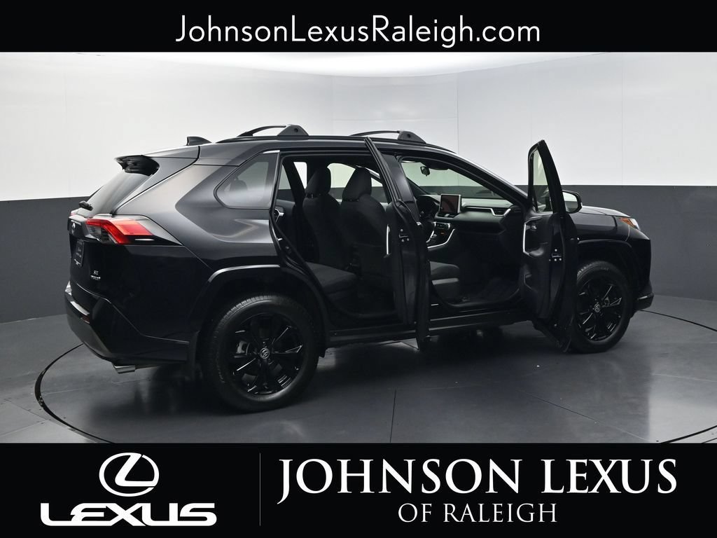 Used 2023 Toyota RAV4 SE w/ Convenience Package AWD/4WD image 30