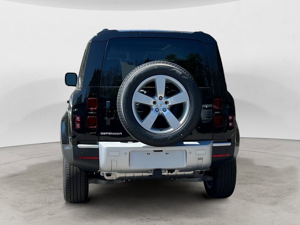 New 2025 Land Rover Defender 110 S image 4