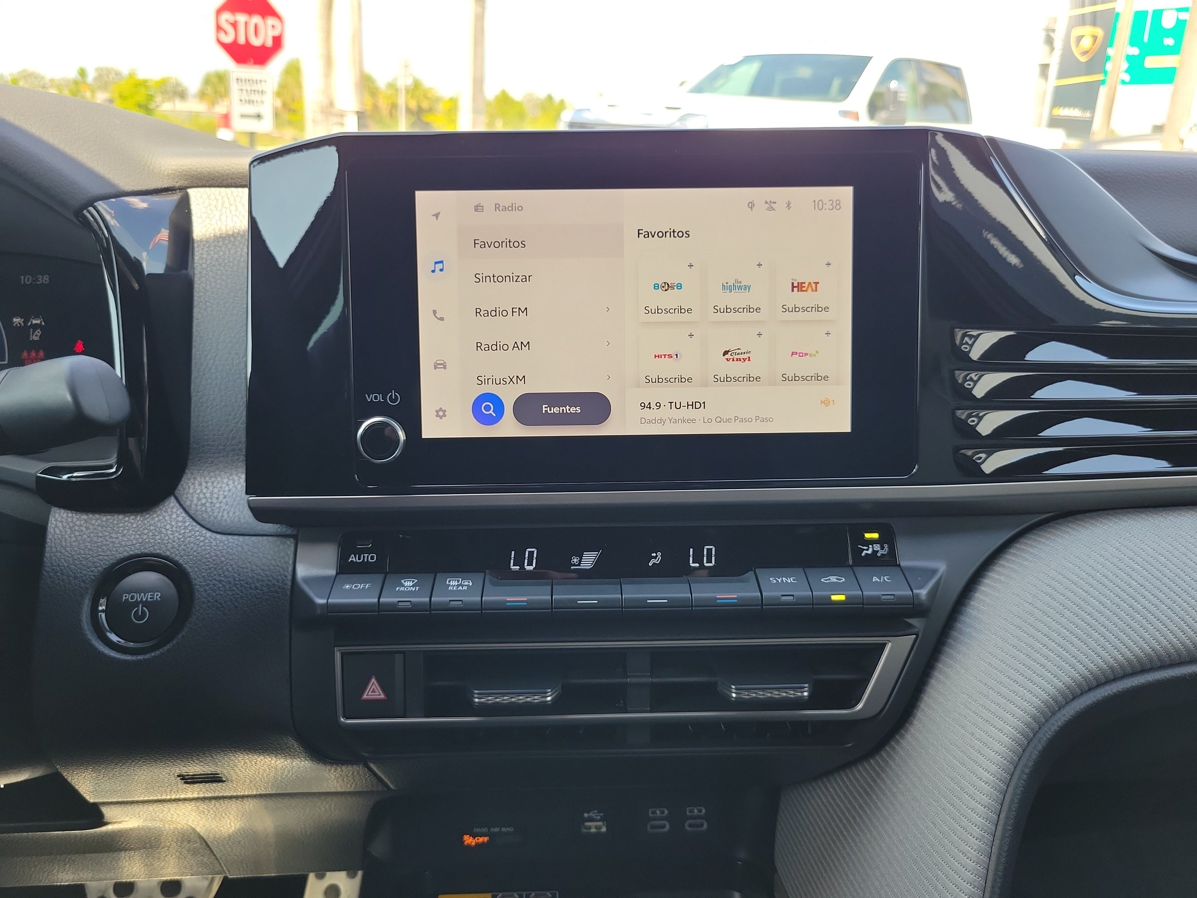 Used 2025 Toyota Camry SE FWD image 18