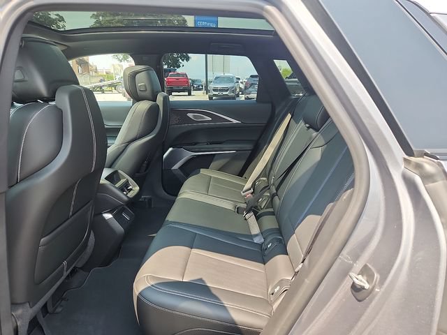 Certified 2023 Cadillac Lyriq AWD image 10