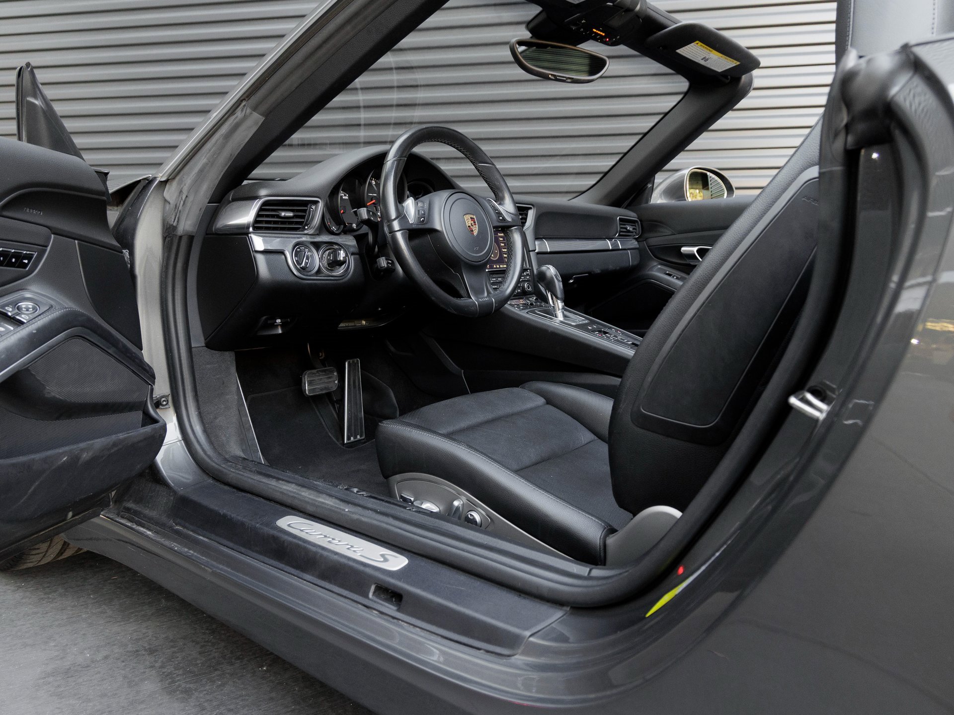 Used 2016 Porsche 911 Carrera S image 4