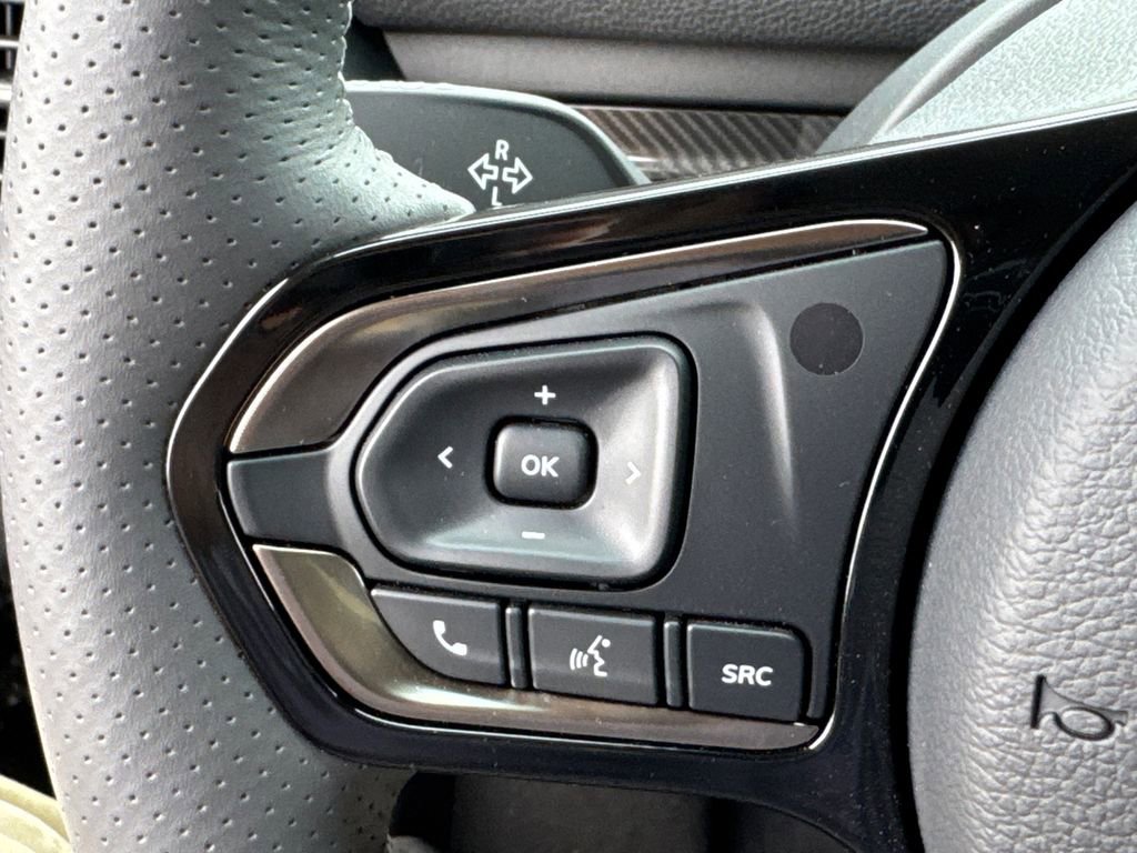 New 2025 VinFast VF 8 Eco AWD/4WD image 31