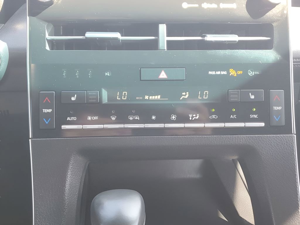 Used 2020 Toyota Avalon XSE image 34