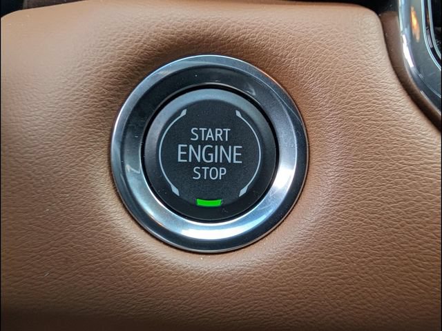 Used 2025 GMC Canyon AT4 w/ Technology Plus Package AWD/4WD image 11