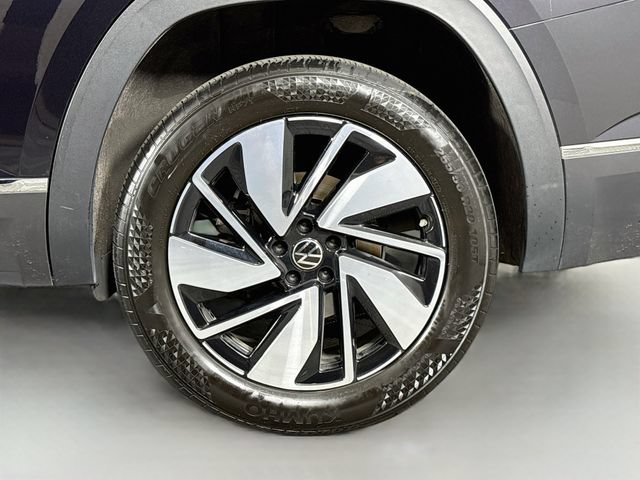 Certified 2024 Volkswagen Atlas SEL AWD/4WD image 36