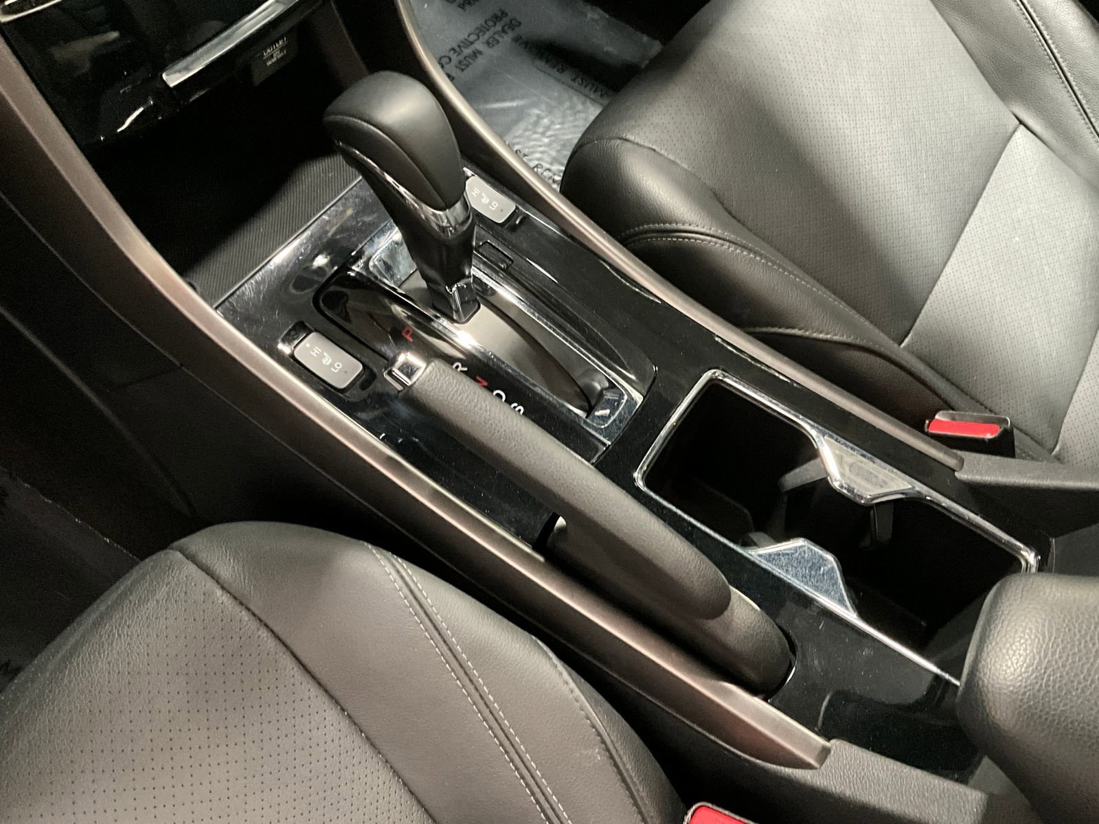 Used 2017 Honda Accord EX-L image 17