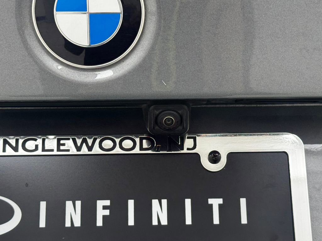 Used 2023 BMW 330i Sedan w/ Driving Assistance Package image 33