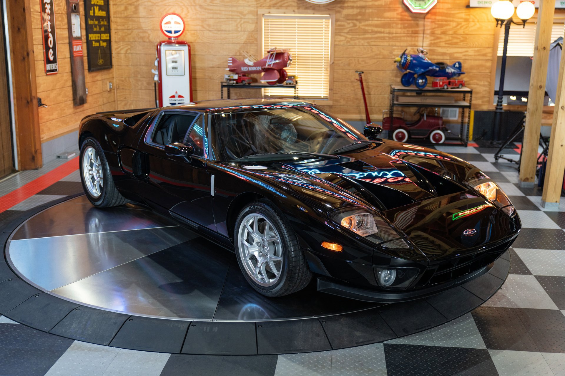 Used 2006 Ford GT image 40