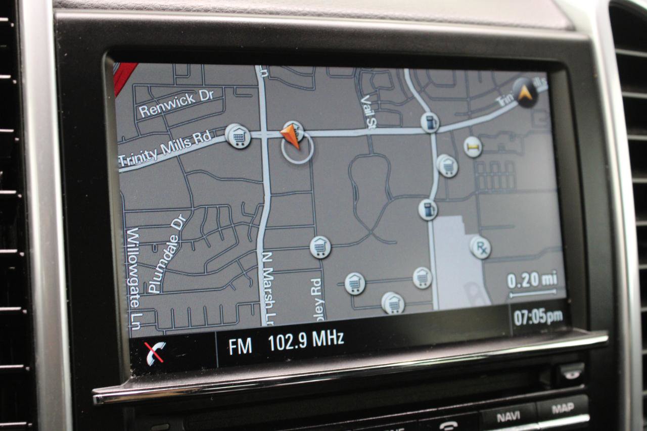 Used 2016 Porsche Cayenne image 46