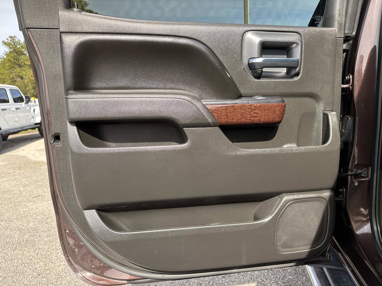 Used 2016 GMC Sierra 1500 SLT w/ SLT Premium Package image 16