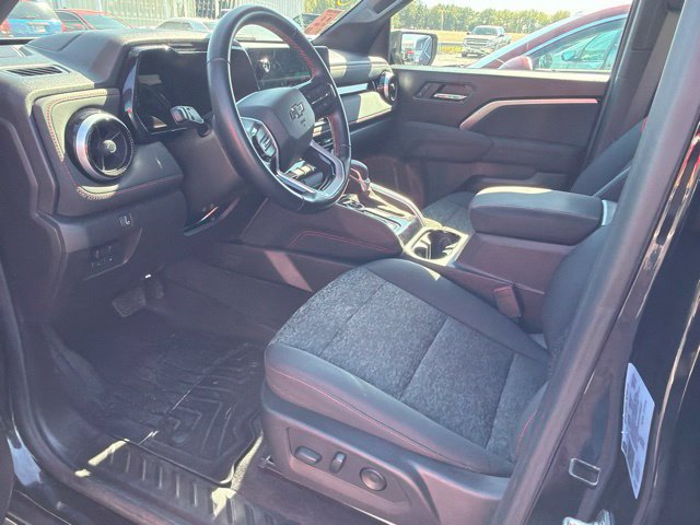 Certified 2024 Chevrolet Colorado Z71 w/ Z71 Convenience Package 2 AWD/4WD image 4