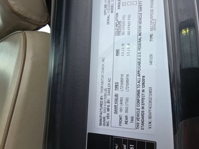 Used 2016 Mercedes-Benz Sprinter 3500 image 33