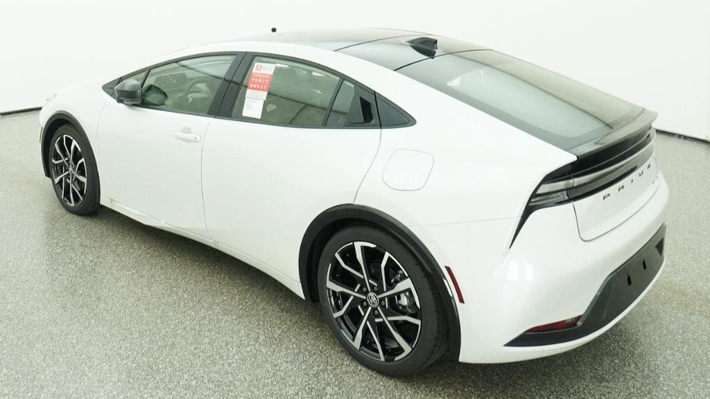 New 2026 Toyota Prius Plug-In Hybrid FWD image 14