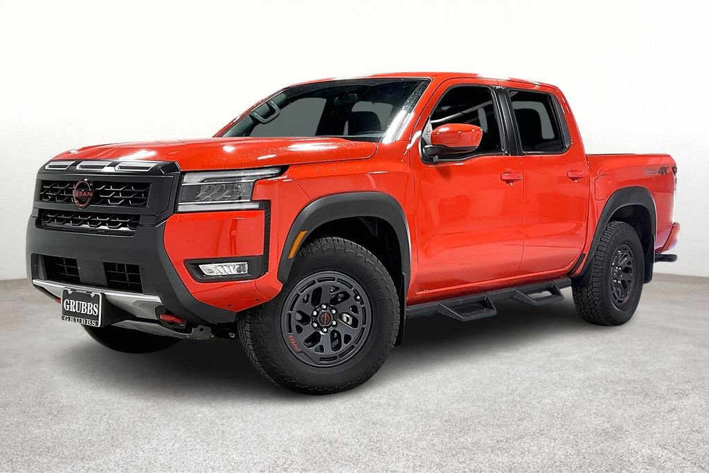 Used 2025 Nissan Frontier PRO-4X image 14