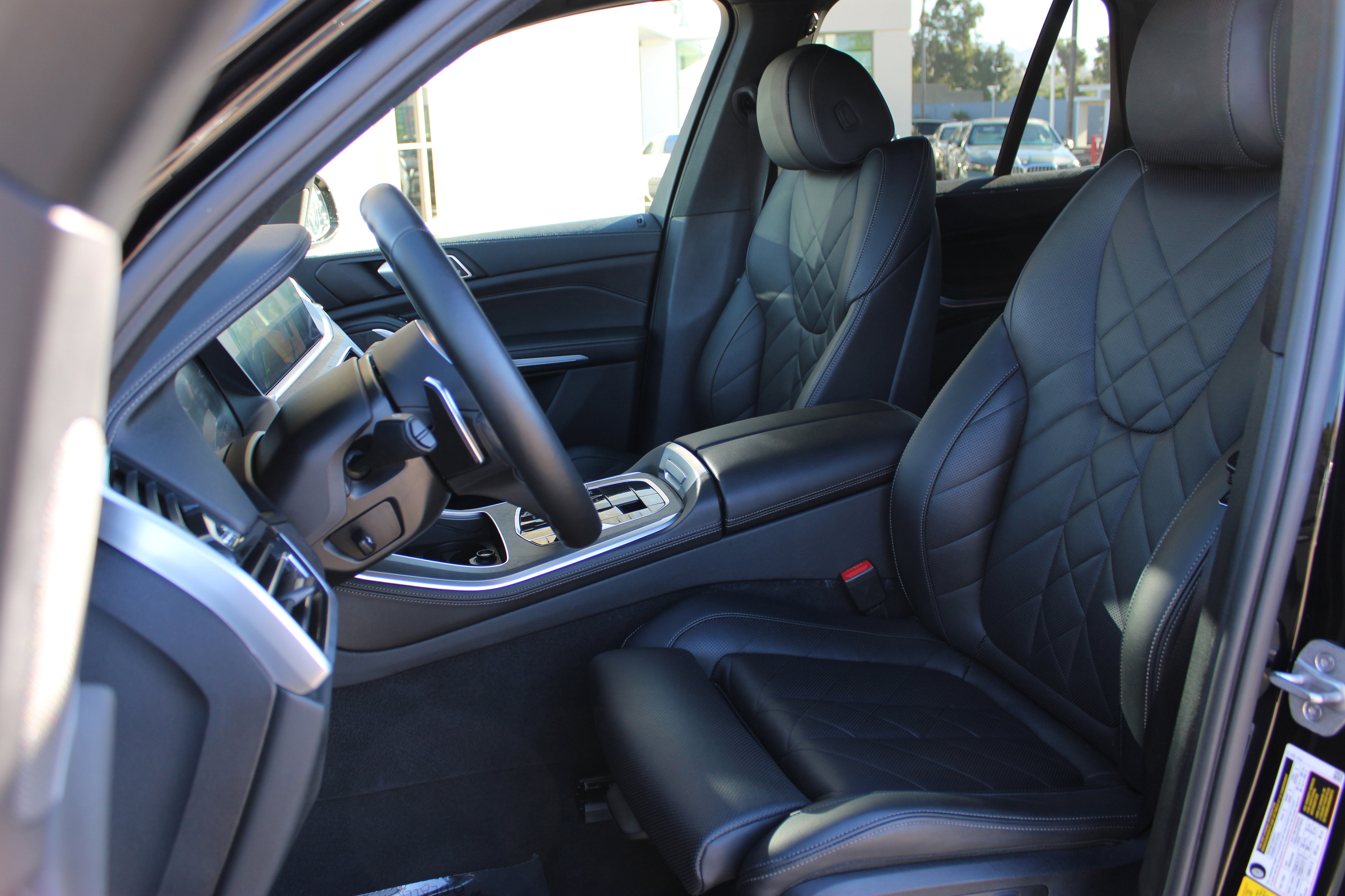 Used 2023 BMW X5 xDrive40i w/ M Sport Package image 15