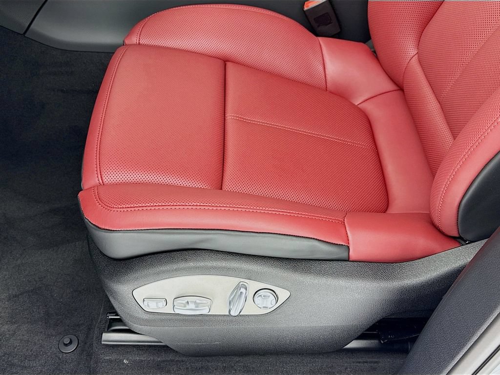New 2026 Porsche Macan GTS AWD/4WD image 14