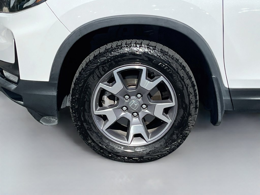 Used 2022 Honda Passport TrailSport image 32