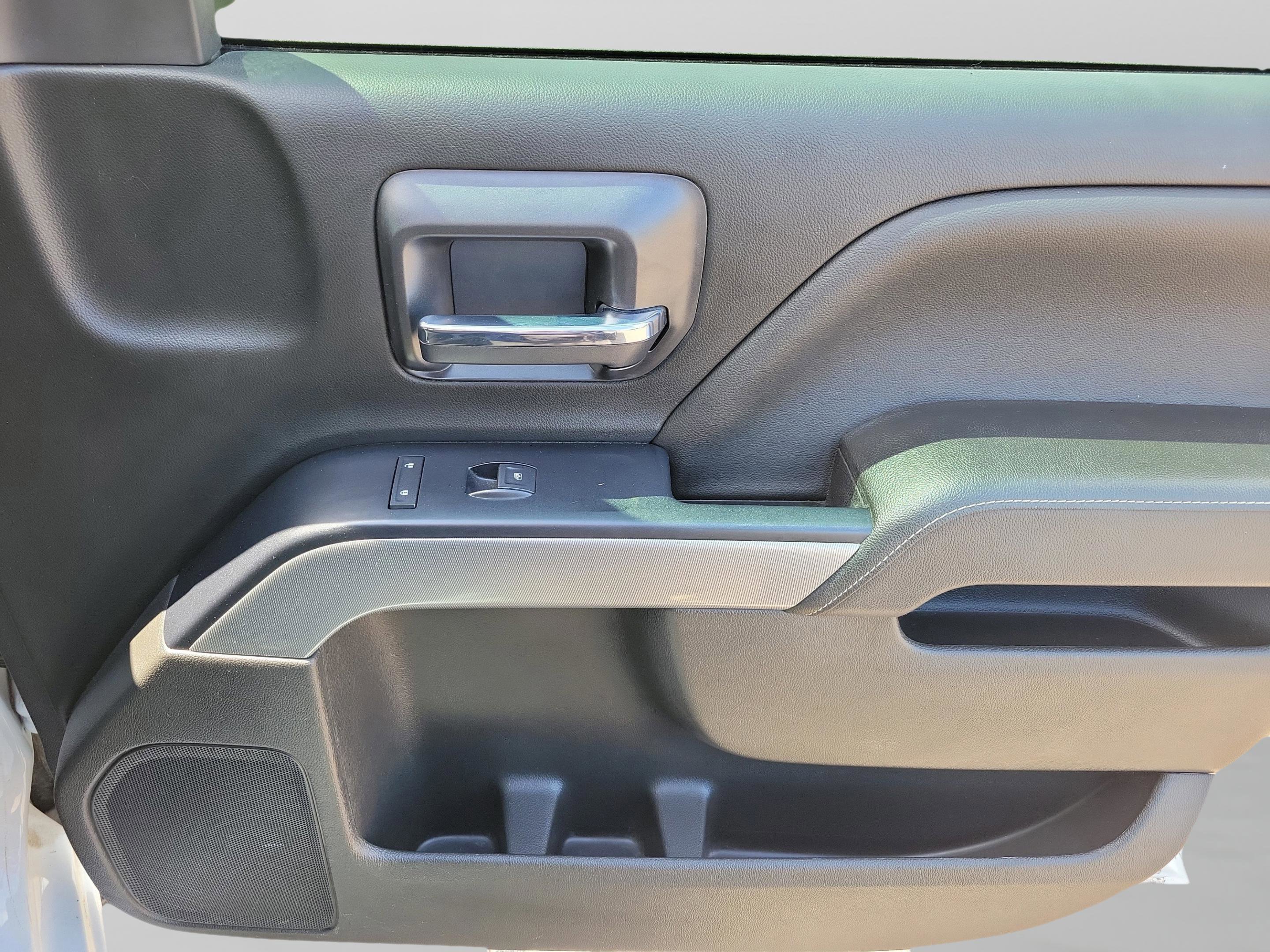 Used 2018 Chevrolet Silverado 1500 LT w/ All Star Edition image 22