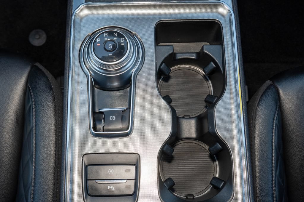 Used 2024 Ford Edge Titanium AWD/4WD image 22
