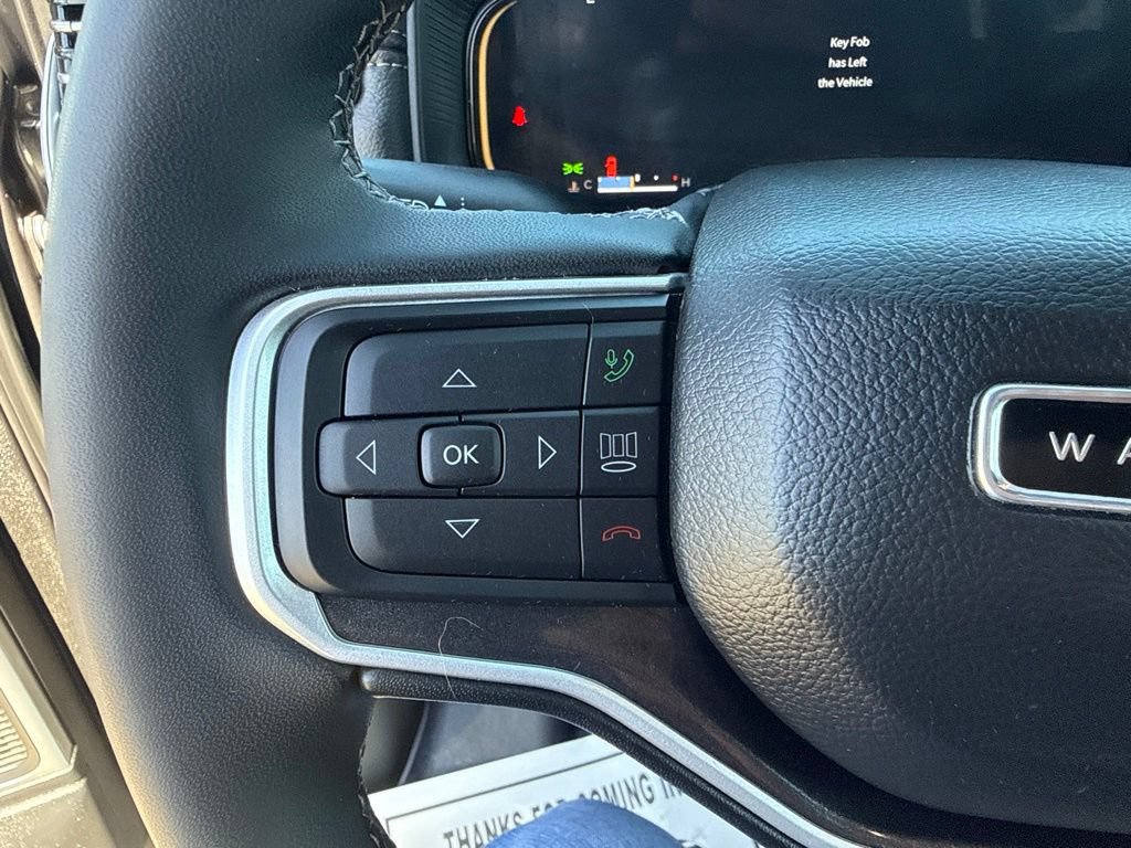 Used 2023 Jeep Wagoneer 4WD image 16