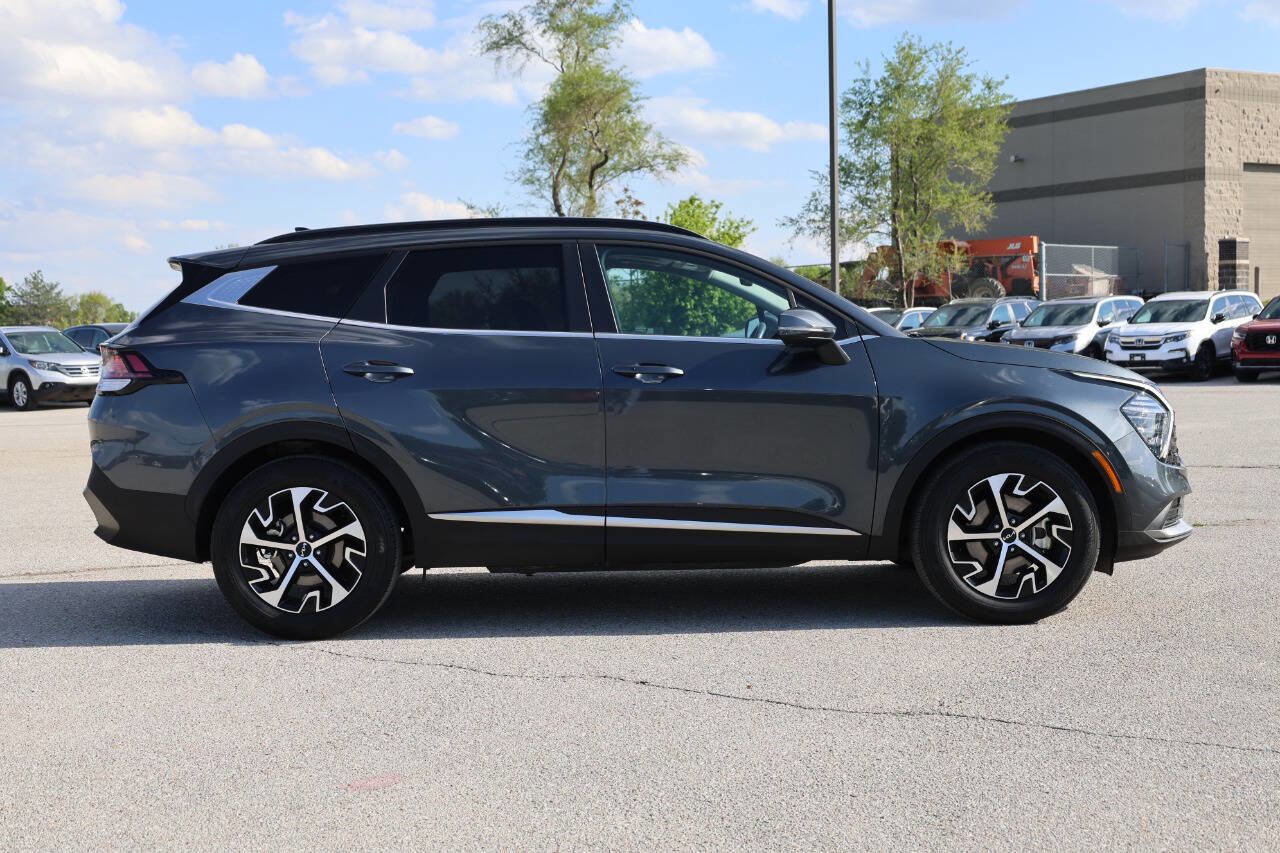 Used 2025 Kia Sportage EX w/ Premium Package FWD image 7