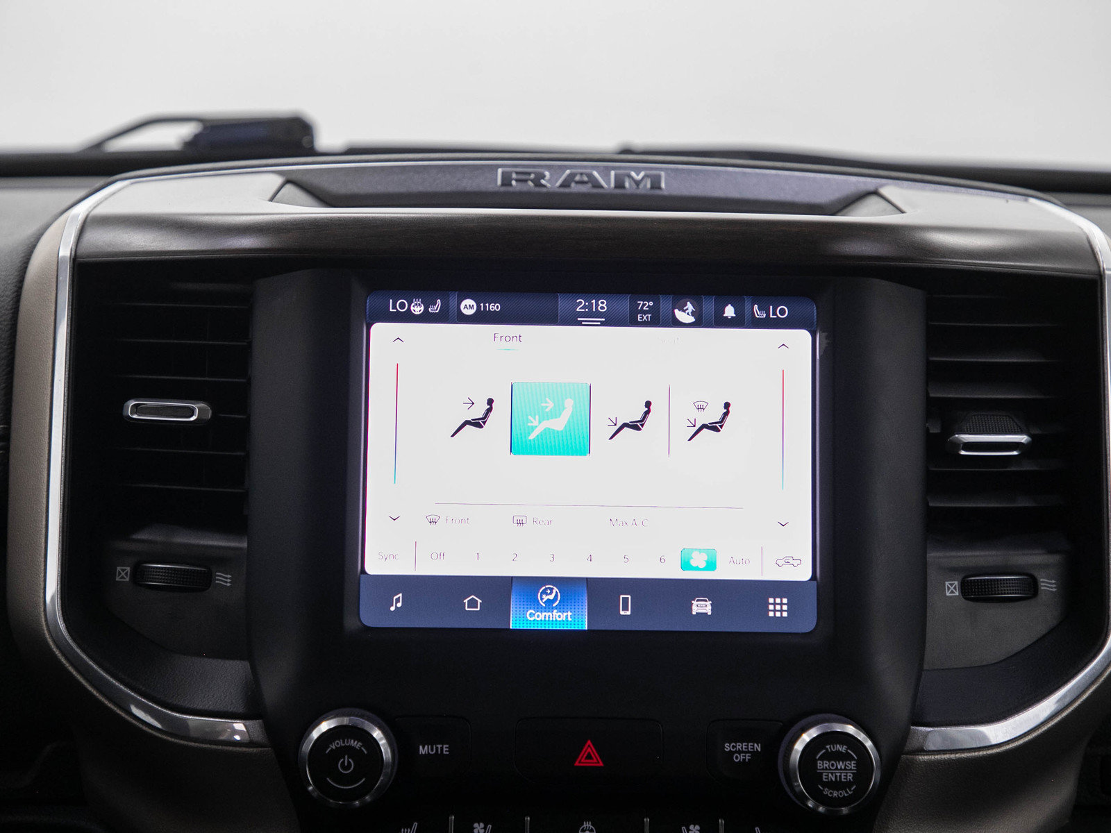 Used 2022 RAM 1500 Laramie AWD/4WD image 19