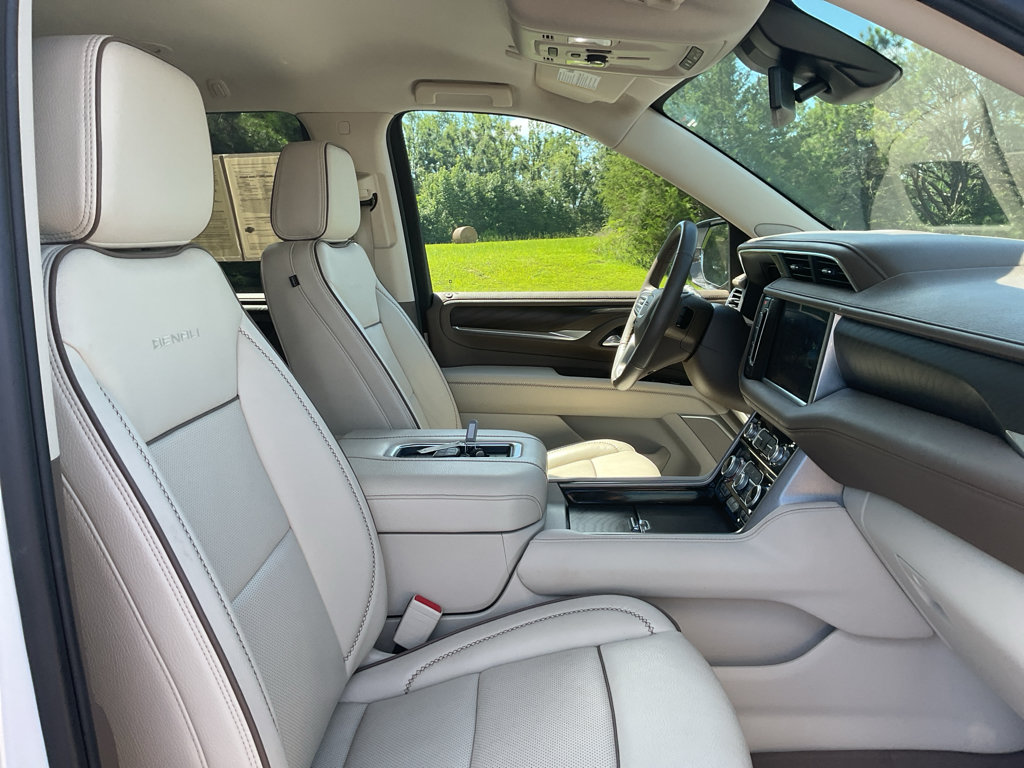 Used 2024 GMC Yukon Denali AWD/4WD image 33