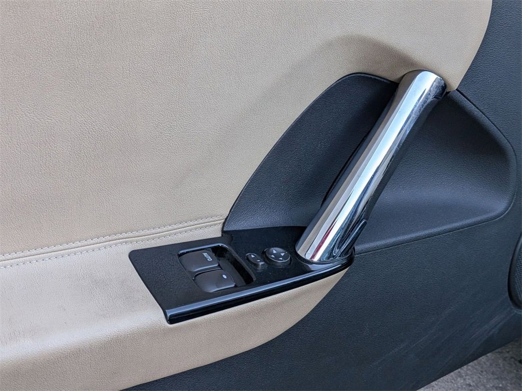 Used 2007 Saturn Sky w/ Premium Trim Pkg image 14