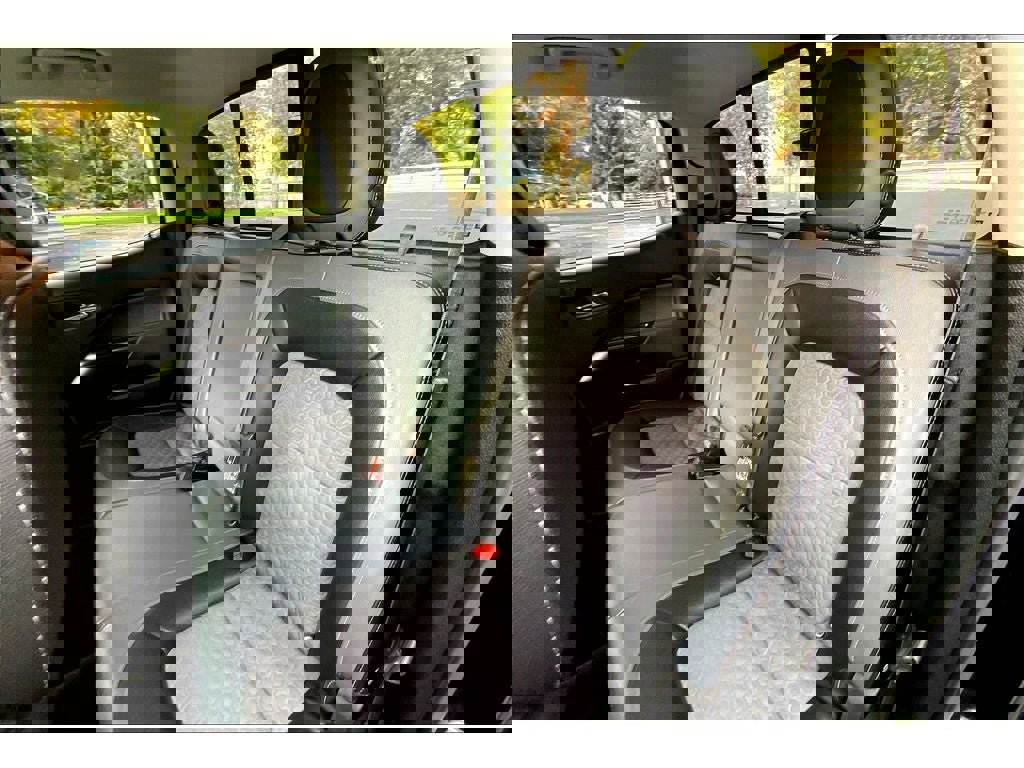 Used 2017 Chevrolet Colorado Z71 image 26