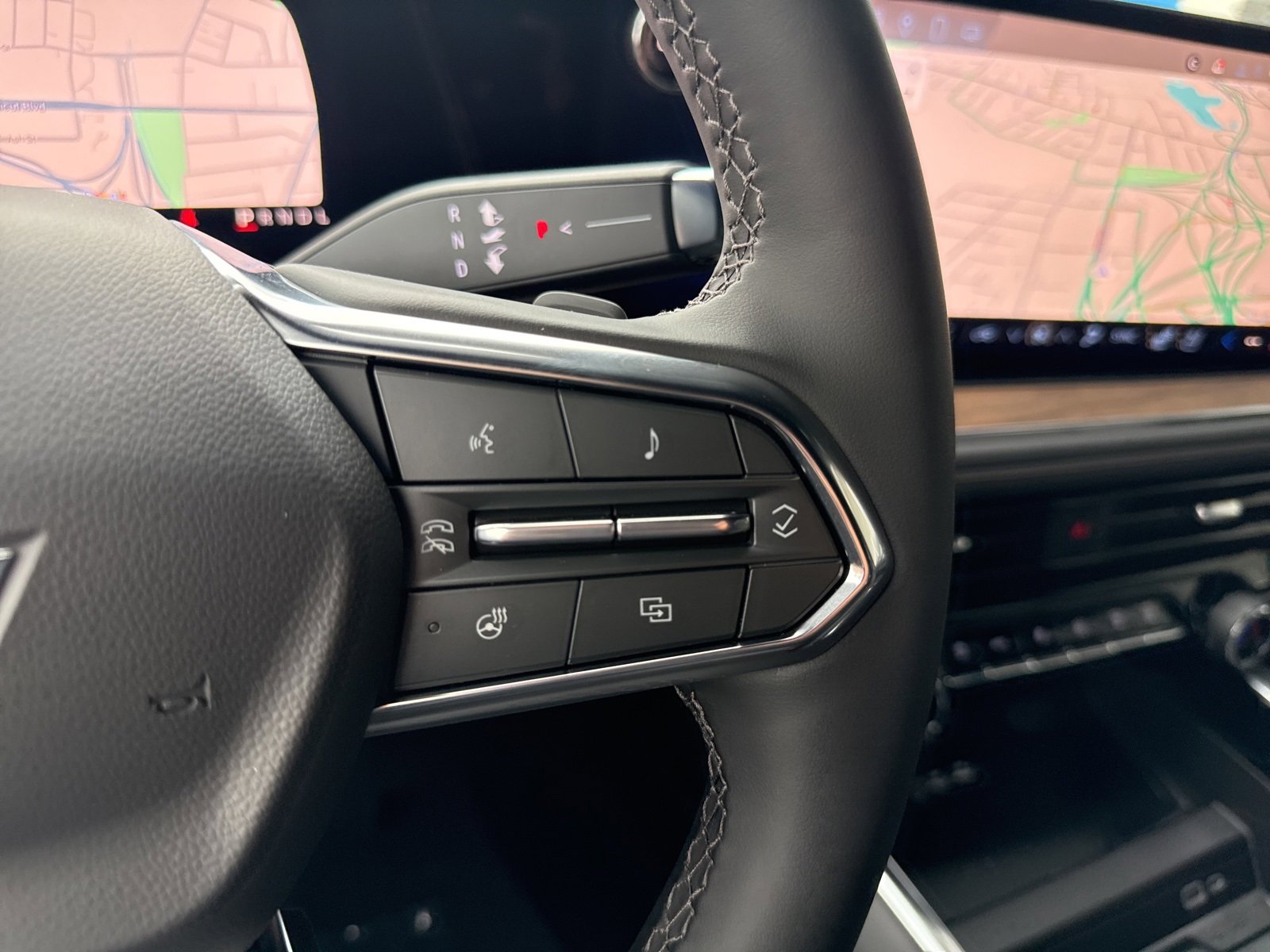 New 2025 Chevrolet Suburban High Country image 34