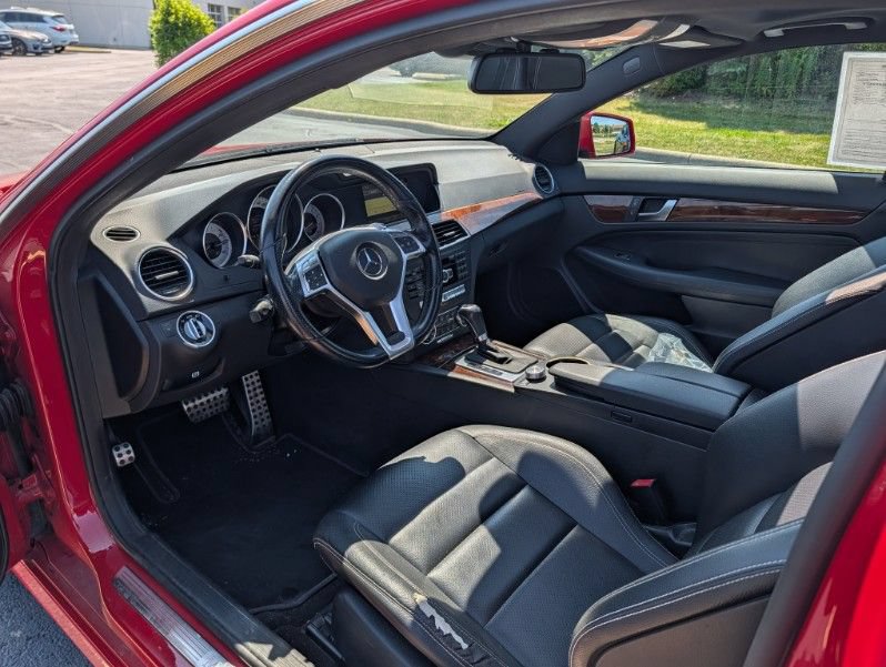Used 2012 Mercedes-Benz C 350 4MATIC Coupe image 4