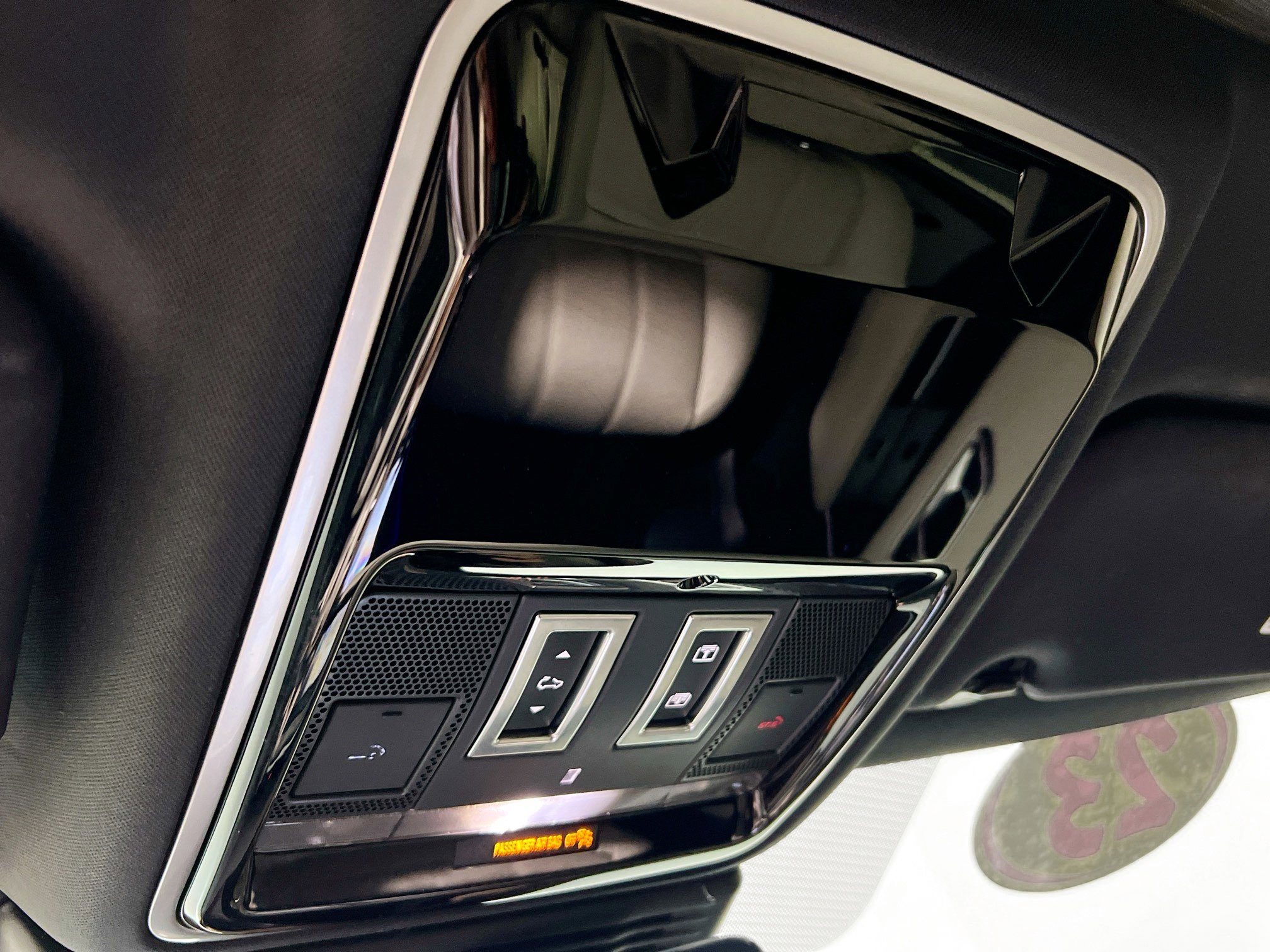 Used 2023 Land Rover Range Rover Velar S image 22