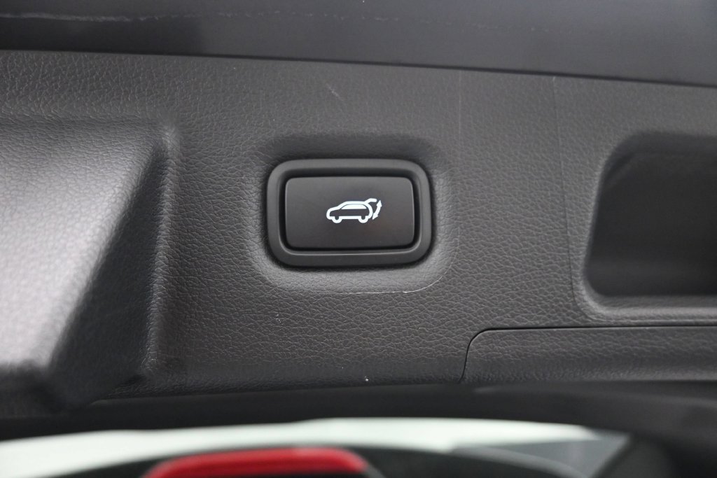 Used 2021 Hyundai Santa Fe Limited AWD/4WD image 12