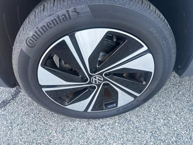 Certified 2023 Volkswagen Taos SE w/ Panoramic Sunroof Package AWD/4WD image 10