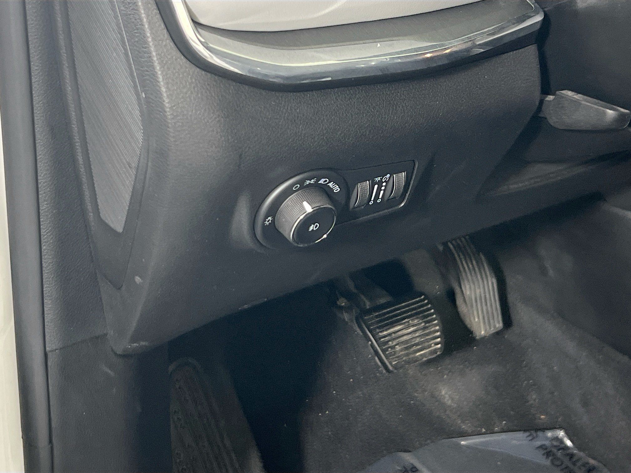 Used 2022 Jeep Compass Limited AWD/4WD image 10