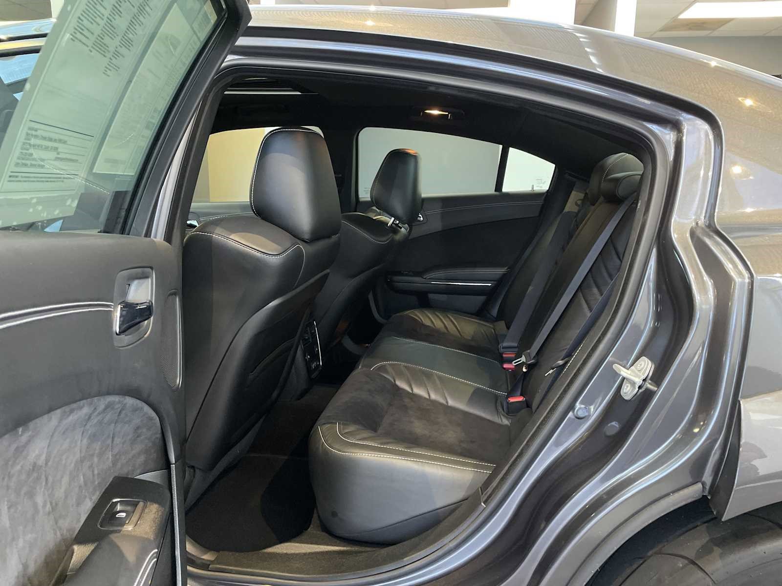 Used 2023 Dodge Charger SRT Hellcat w/ Harman/Kardon Audio Group image 35