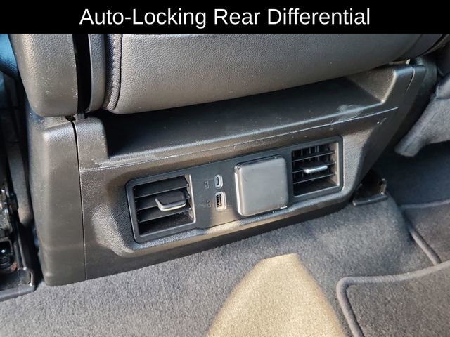 Used 2025 GMC Sierra 1500 SLT image 30