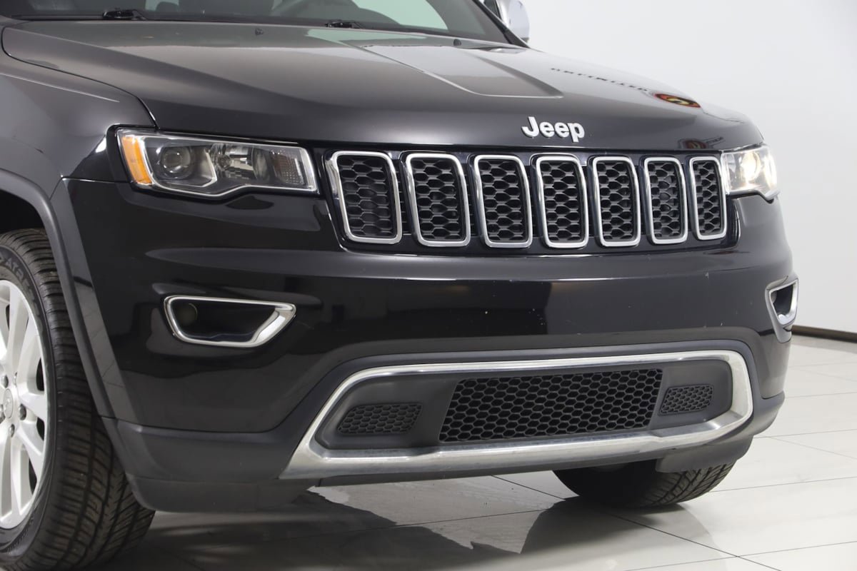 Used 2017 Jeep Grand Cherokee Limited AWD/4WD image 40