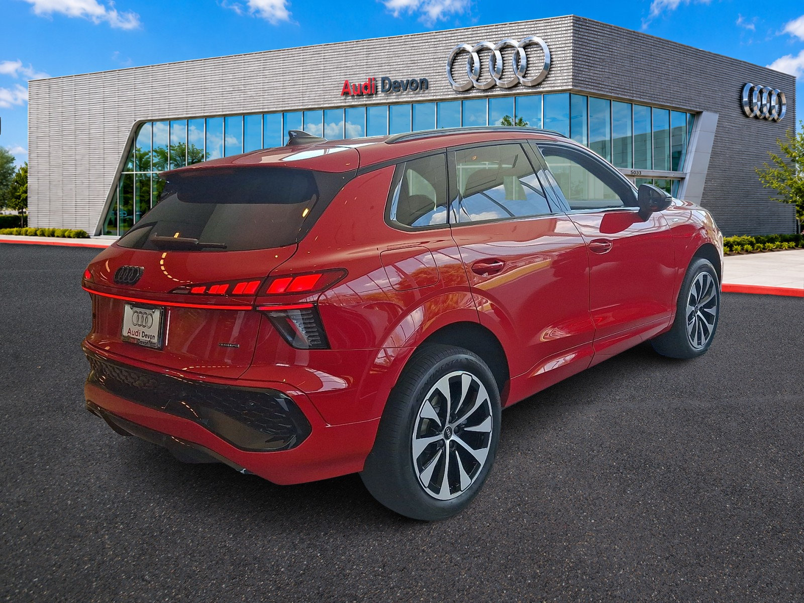 New 2026 Audi Q3 quattro 2.0T AWD/4WD image 4