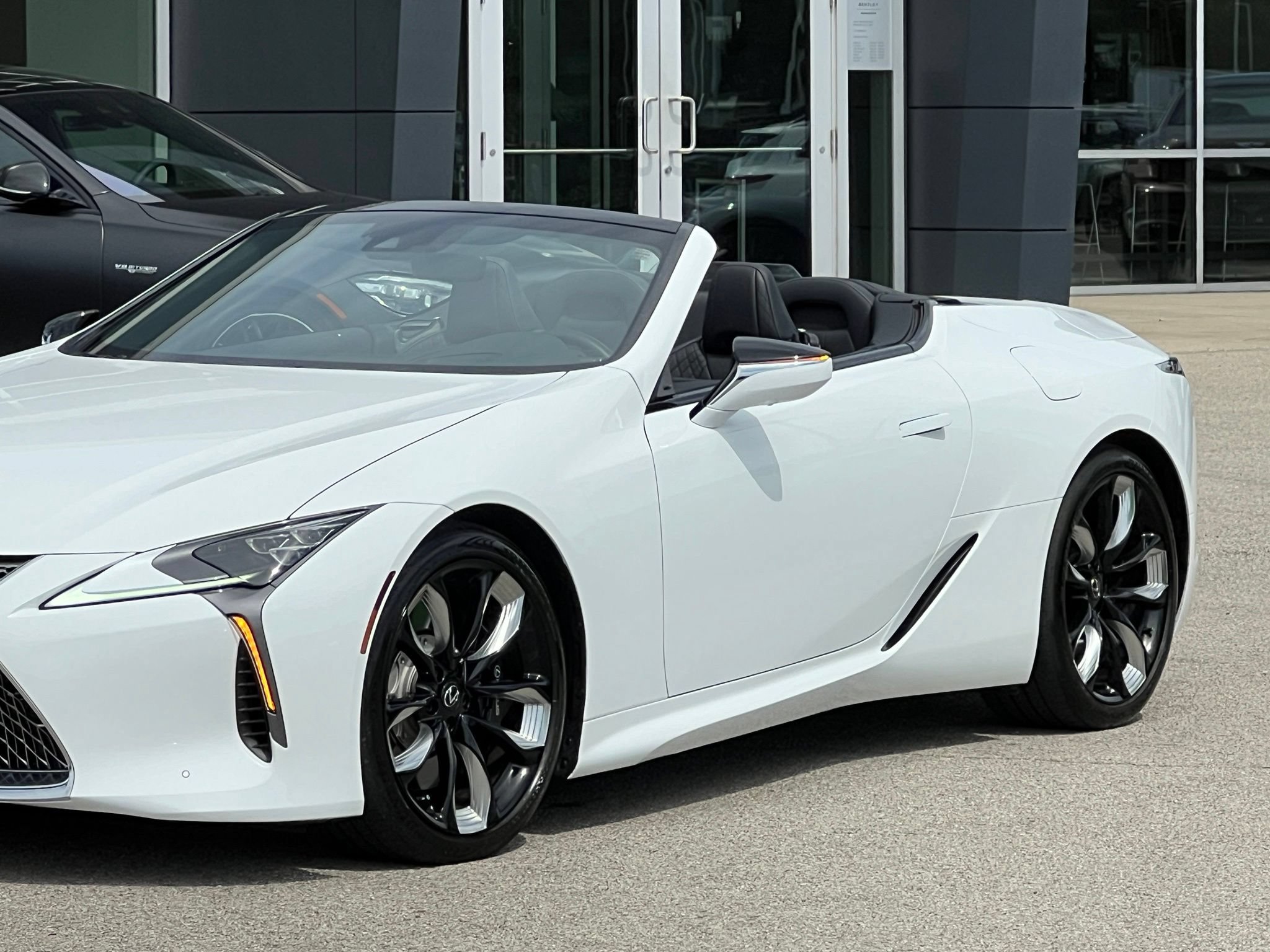 Used 2025 Lexus LC 500 Convertible w/ Touring Package RWD image 11