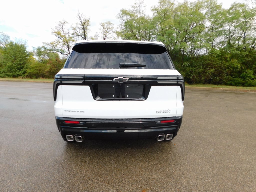 New 2026 Chevrolet Traverse High Country w/ LPO, Floor Liner Package image 4
