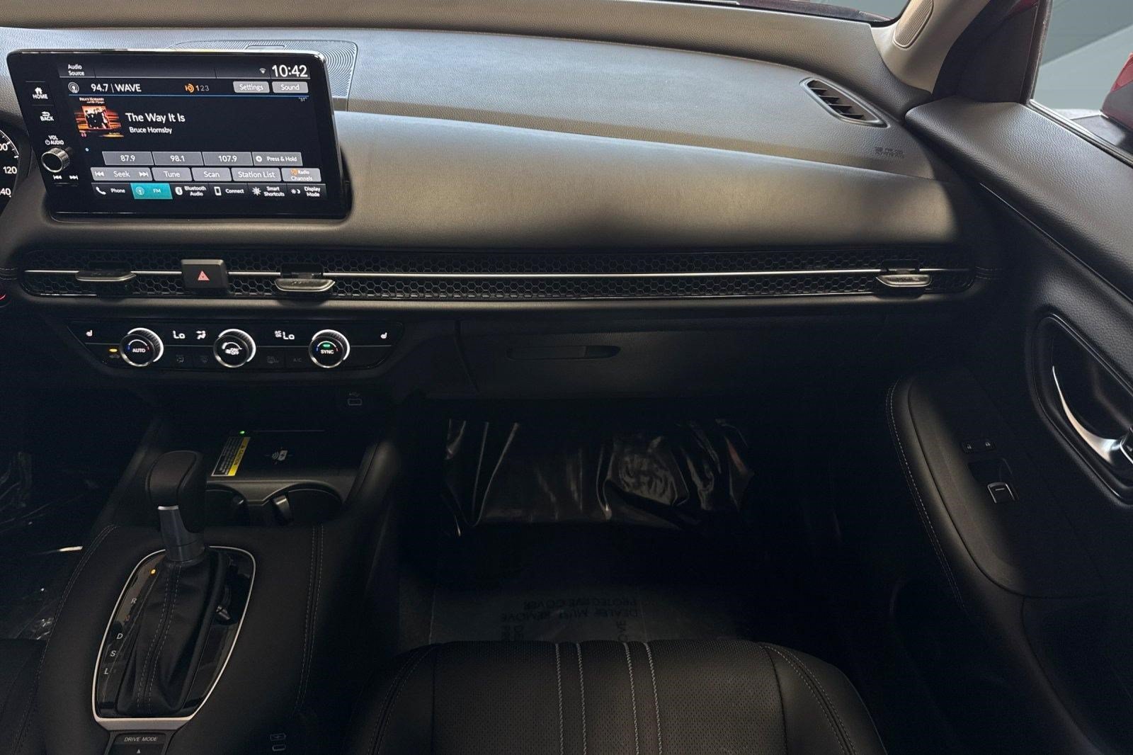 Certified 2024 Honda HR-V EX-L image 31