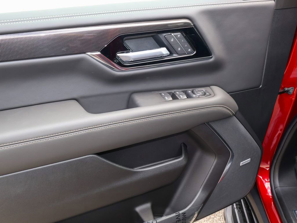 New 2026 GMC Yukon Elevation w/ Elevation Premium Package AWD/4WD image 10