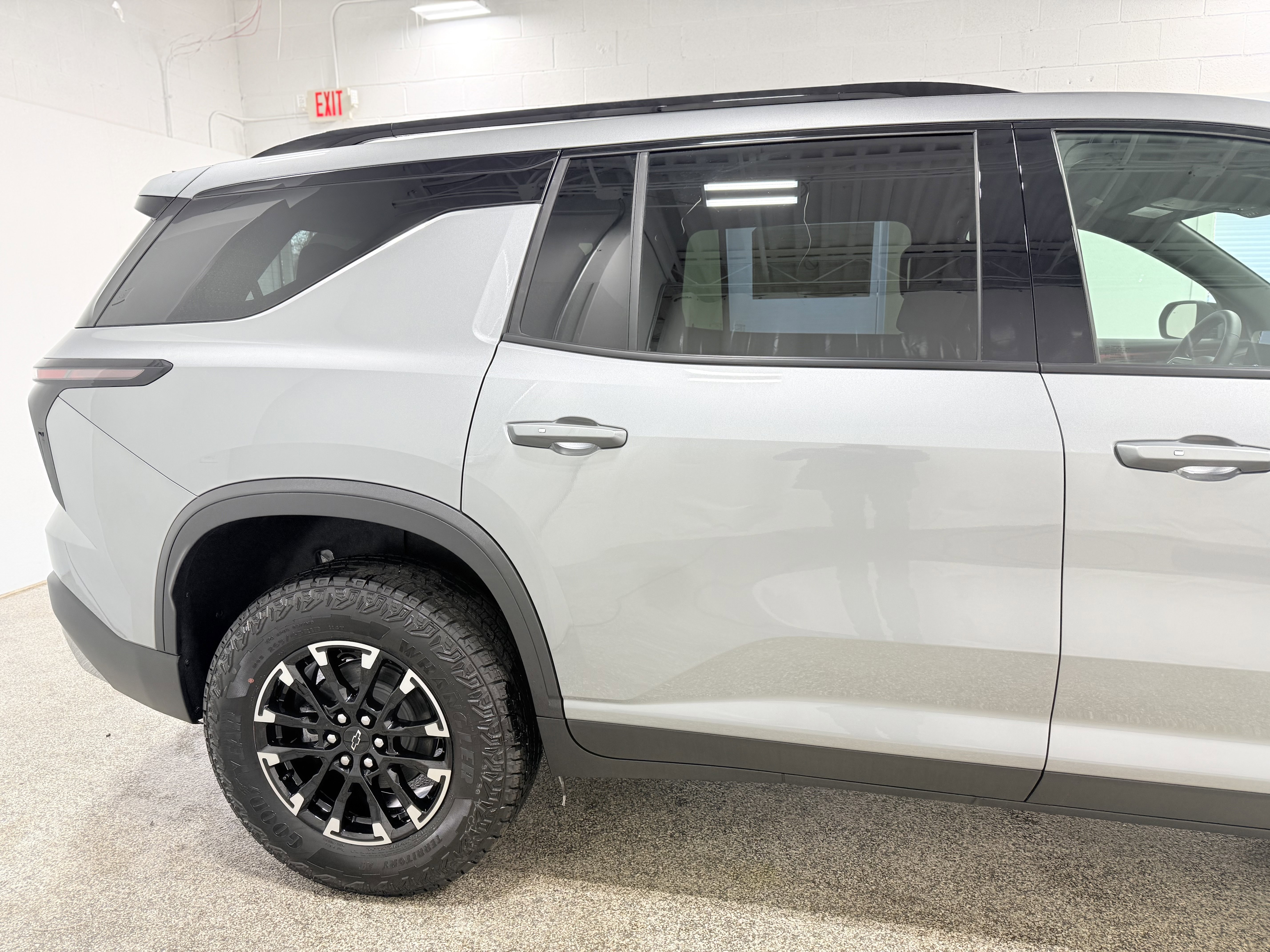 Used 2025 Chevrolet Traverse Z71 w/ Driver Confidence Package image 9