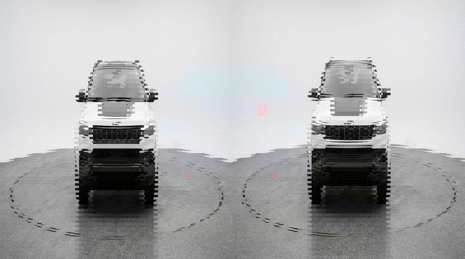 Used 2025 Jeep Compass Trailhawk image 2