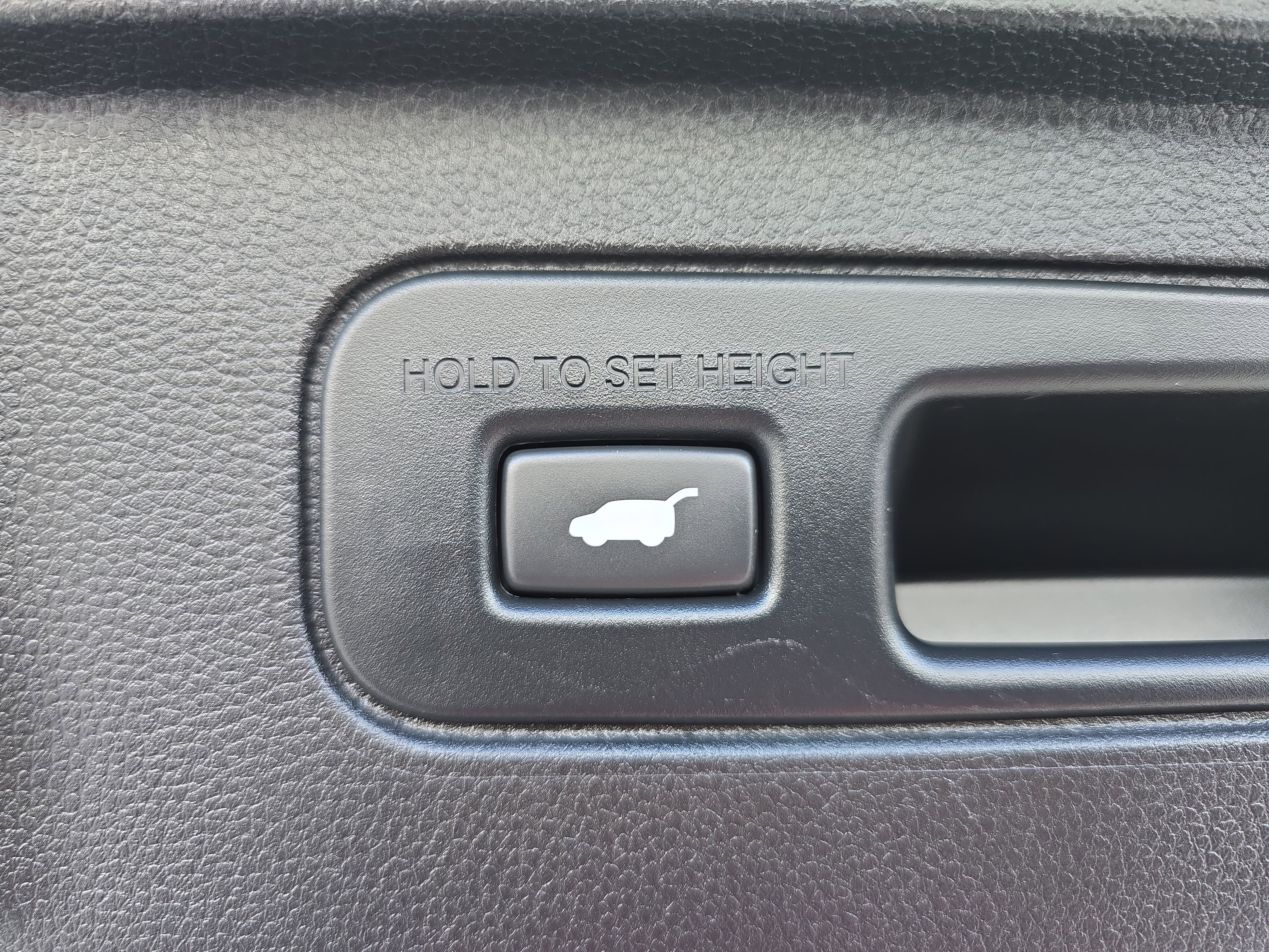 Used 2025 Honda Pilot EX-L image 15