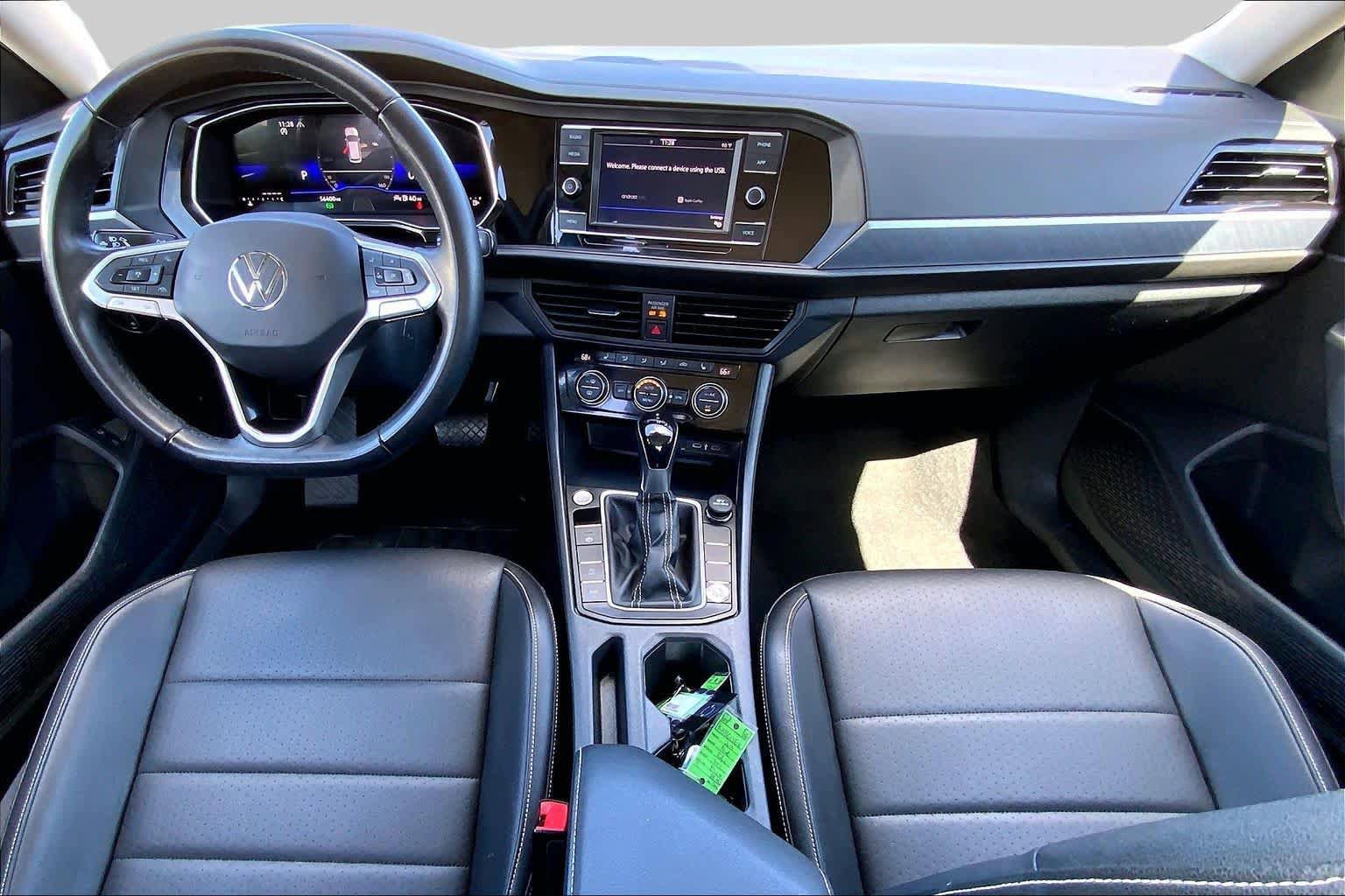 Used 2024 Volkswagen Jetta SE FWD image 14
