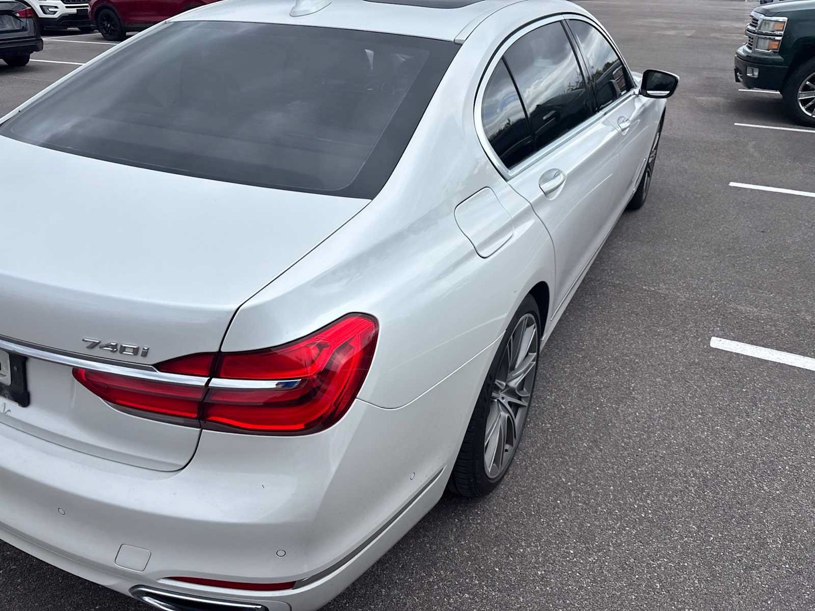 Used 2016 BMW 740i RWD image 6