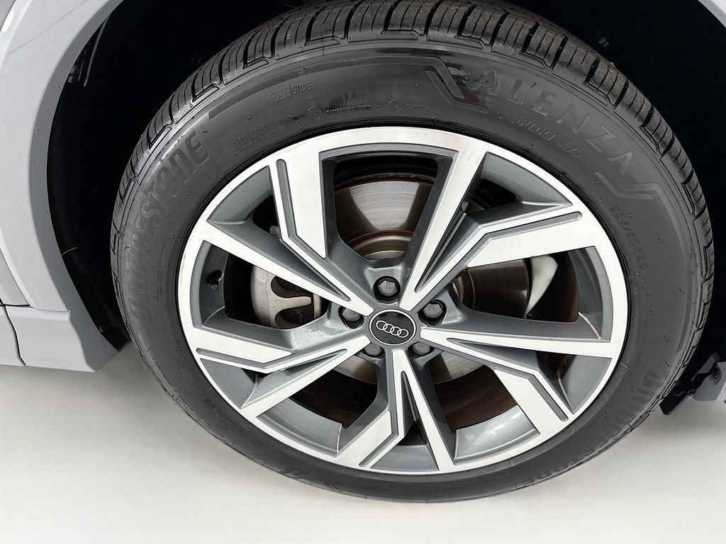 Certified 2024 Audi Q4 e-tron Prestige w/ Black Optic Plus Package AWD/4WD image 31